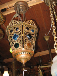 Item 3-0170 Reticulated Hall Lamp with Gems